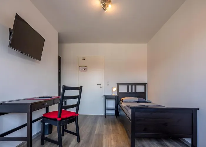 Gaestehaus Olympia Wilhelmshaven - Moderne Einzelzimmer Mit Eigenem Bad Fuer Monteure 아파트